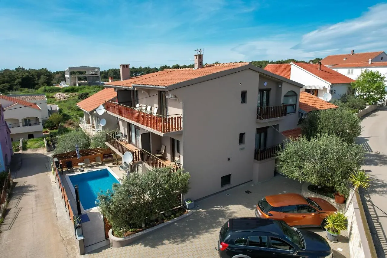 Pool Apartments Julia Zadar