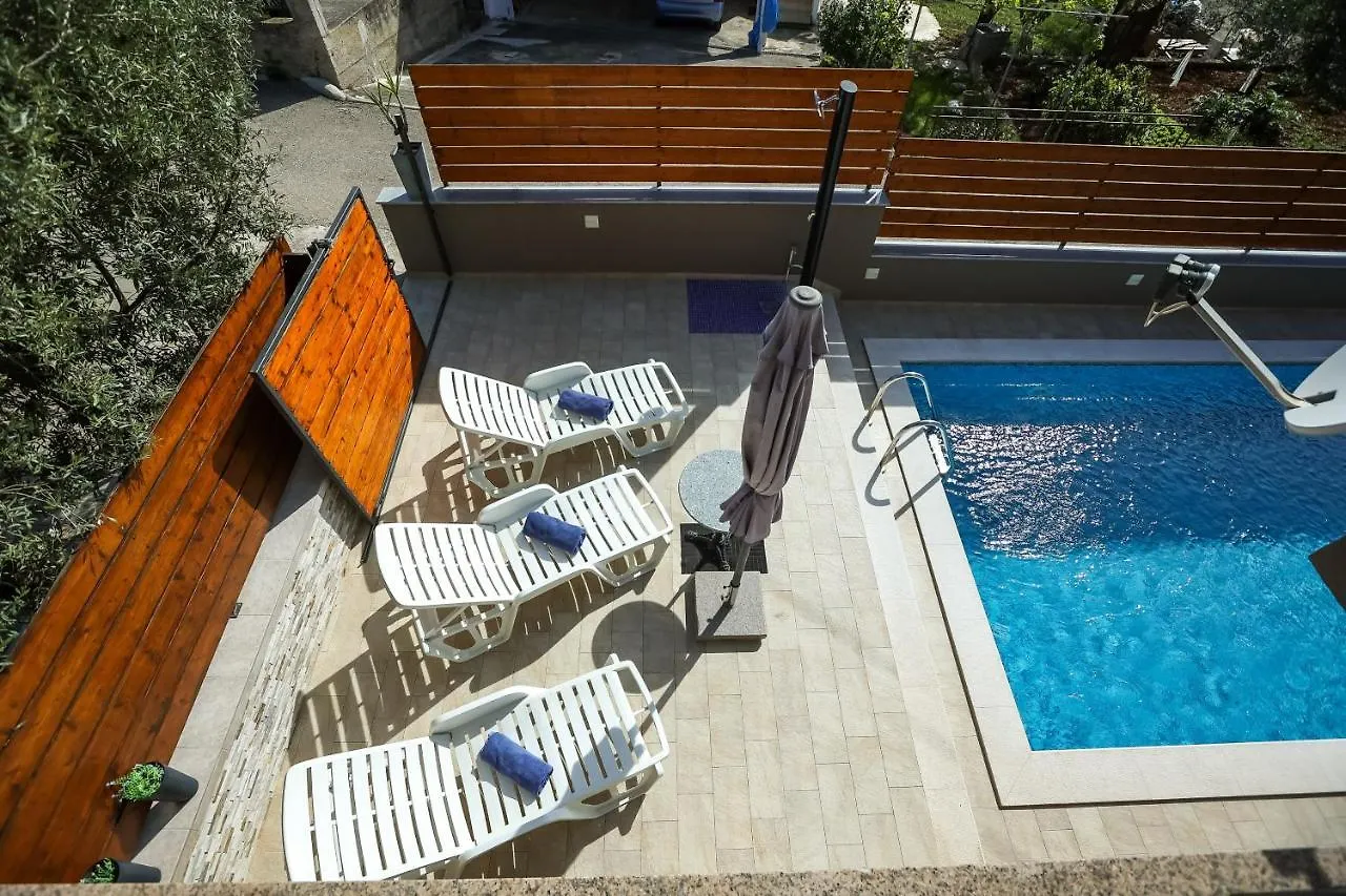Pool Apartments Julia Zadar